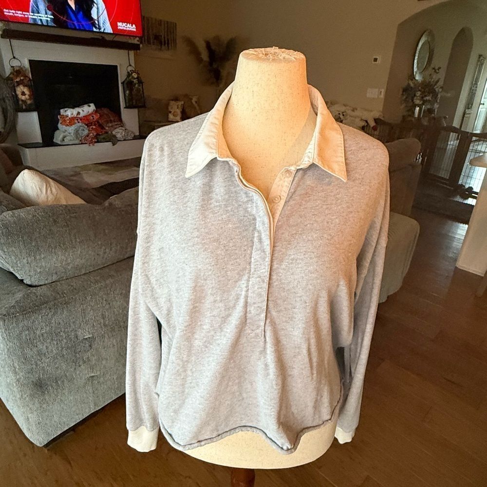 Aerie Light Gray Polo Long Sleeve Size LG